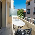 Large - 50m - Terrace Sea View 戛纳